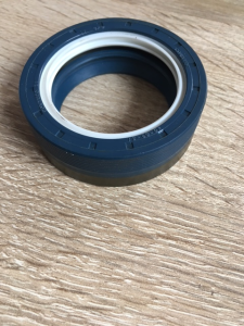 L110233 USZCZELNIACZ
