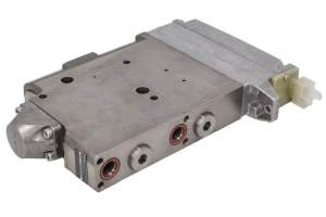 RE260572.jpg