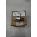 DZ105071 / RE534733 ZAWÓR